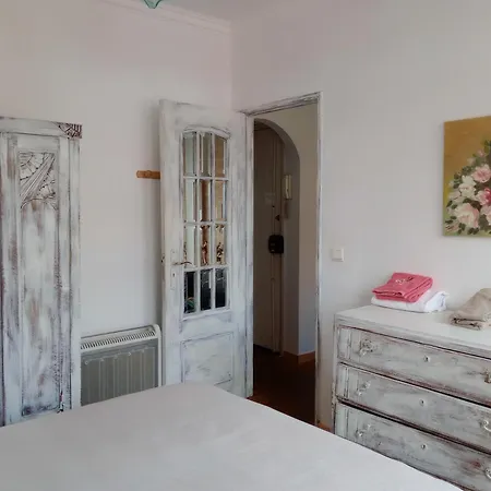 Historical Flat Design Lisbon