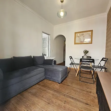 Historical Flat Design Apartment Lisbon